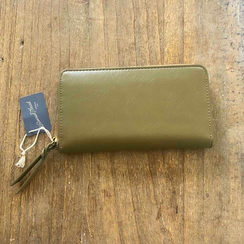 NWT Universal Thread Olive Green Wallet